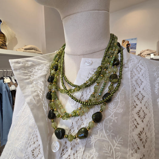 Collana multifilo verde